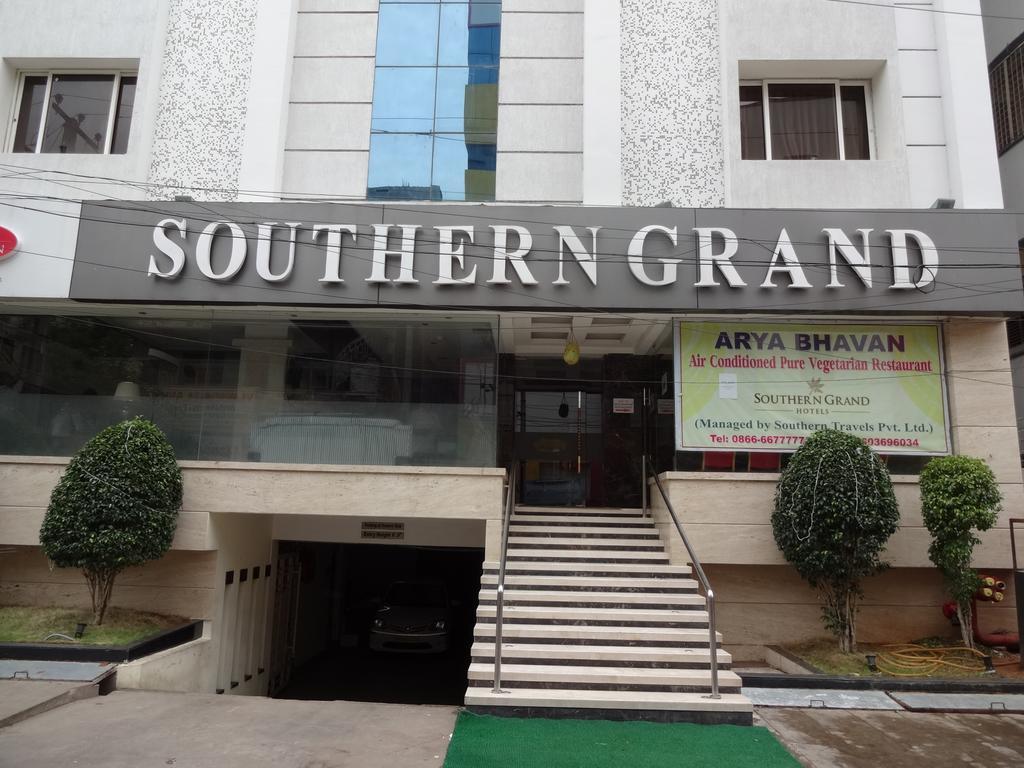Hotel Southern Grand Виджаявада Экстерьер фото