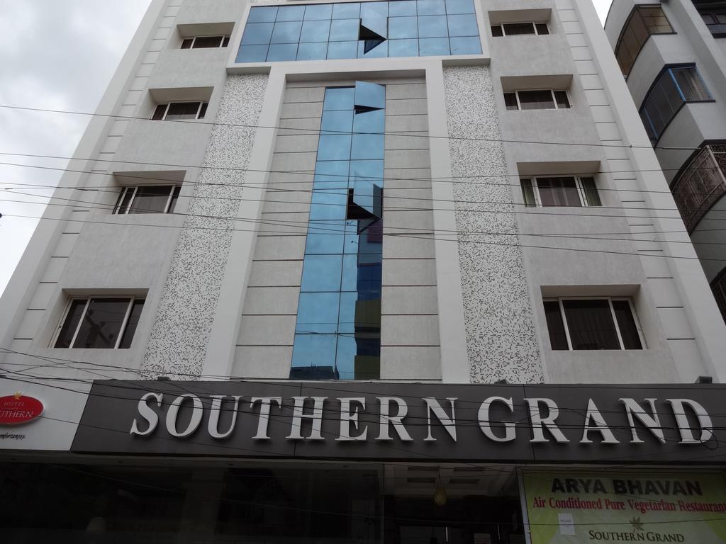 Hotel Southern Grand Виджаявада Экстерьер фото