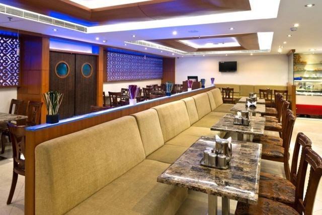 Hotel Southern Grand Виджаявада Экстерьер фото